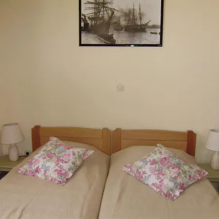 Anthea بيت ضيافة