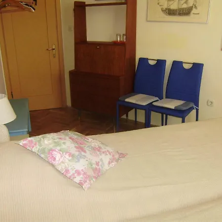 Anthea بيت ضيافة