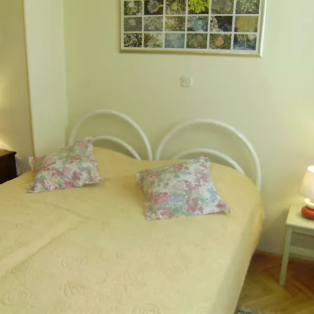 Anthea Gostinjska kuća 3*
